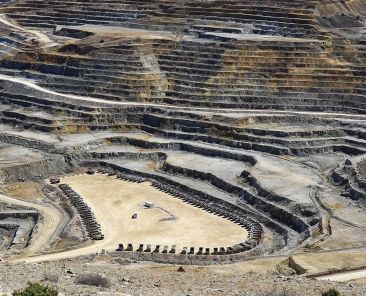 ciftay-insaat-calisanlarini-isten-cikarmak-zorunda-kaldi